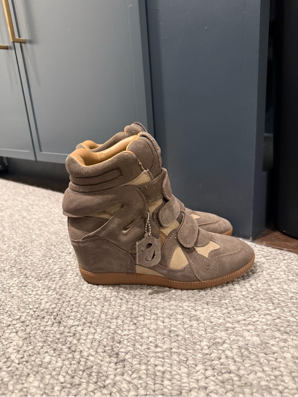 Steve Madden MAVIS TAUPE SUEDE Wedge Sneaker - Size 9.5
